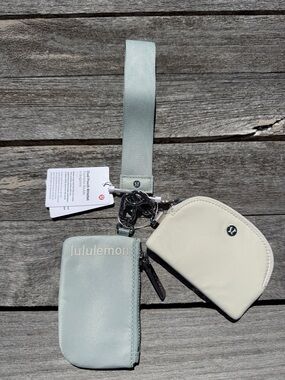 Lululemon Dual Pouch Wristlet Pelican Light Ivory 🤍 NWT